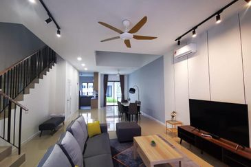 Reef Of Tropics, Setia Eco Glades