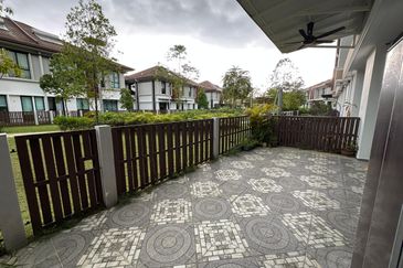 Isle of Botanica, Setia Eco Glades