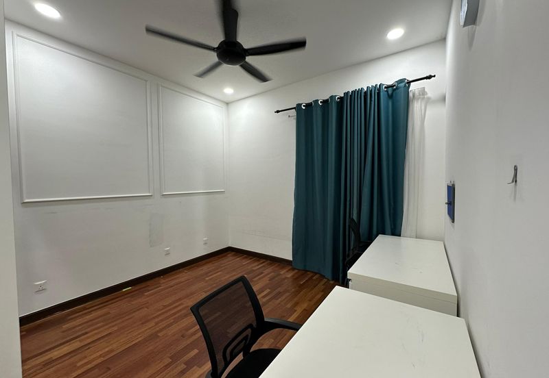 Isle of Botanica, Setia Eco Glades