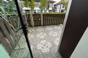 Isle of Botanica, Setia Eco Glades