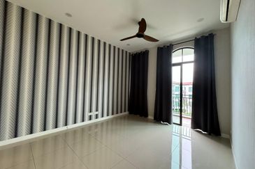 Isle of Kamares, Setia Eco Glades