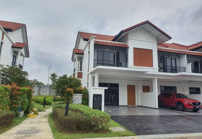 Reef Of Tropics, Setia Eco Glades