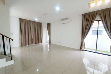 Reef Of Tropics, Setia Eco Glades