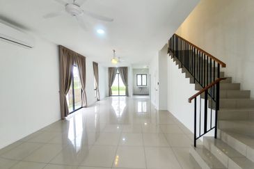 Reef Of Tropics, Setia Eco Glades