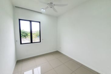 Reef Of Tropics, Setia Eco Glades