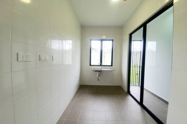 Reef Of Tropics, Setia Eco Glades