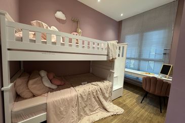 5mins away from IOI Mall