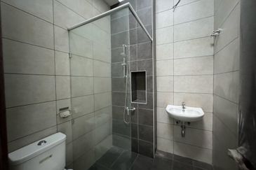 Jewels of Grasmere, Setia Marina