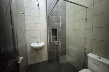 Jewels of Grasmere, Setia Marina