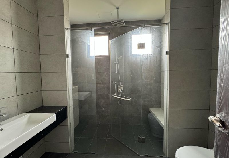 Jewels of Grasmere, Setia Marina