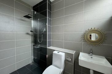 Reef Of Tropics, Setia Eco Glades