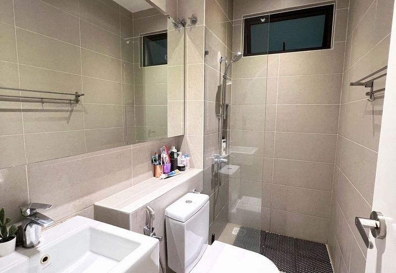 Isle of Kamares, Setia Eco Glades