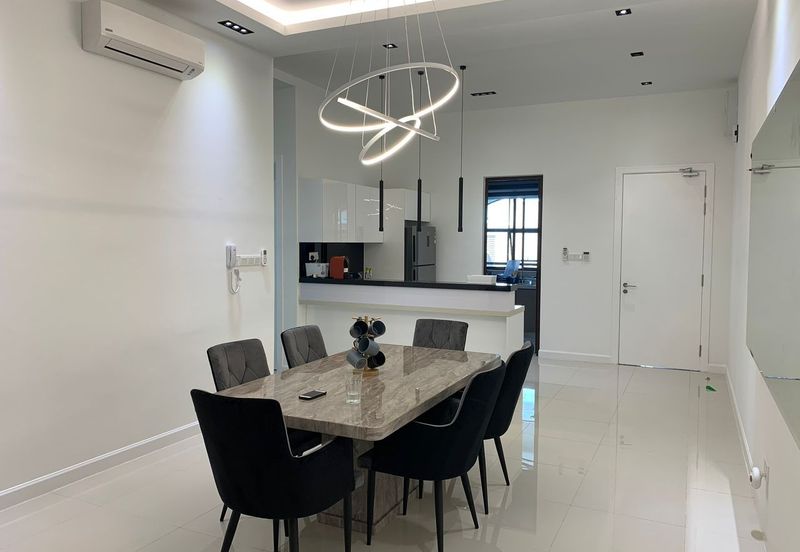 Isle of Kamares, Setia Eco Glades