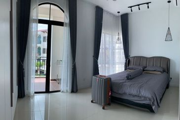 Isle of Kamares, Setia Eco Glades