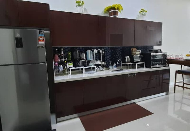 Isle of Kamares, Setia Eco Glades