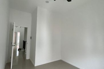 Reef Of Tropics, Setia Eco Glades