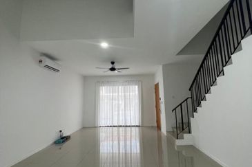 Reef Of Tropics, Setia Eco Glades