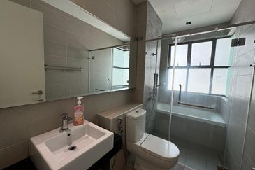 Isle of Kamares, Setia Eco Glades