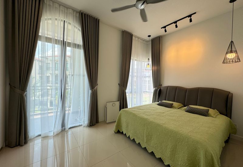 Isle of Kamares, Setia Eco Glades