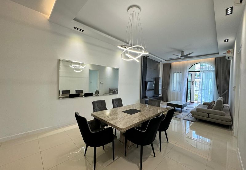 Isle of Kamares, Setia Eco Glades