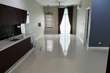 Isle of Kamares, Setia Eco Glades