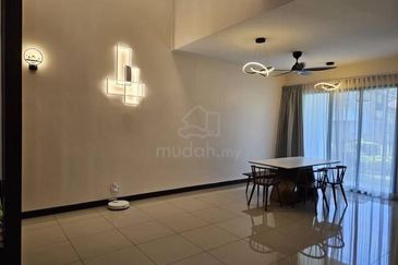 Isle of Botanica, Setia Eco Glades