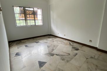 Flat PKNS, Seksyen 7