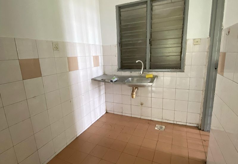 Flat PKNS, Seksyen 7