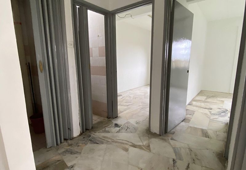 Flat PKNS, Seksyen 7