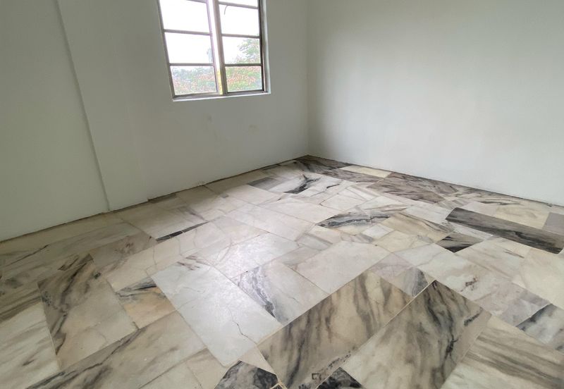 Flat PKNS, Seksyen 7