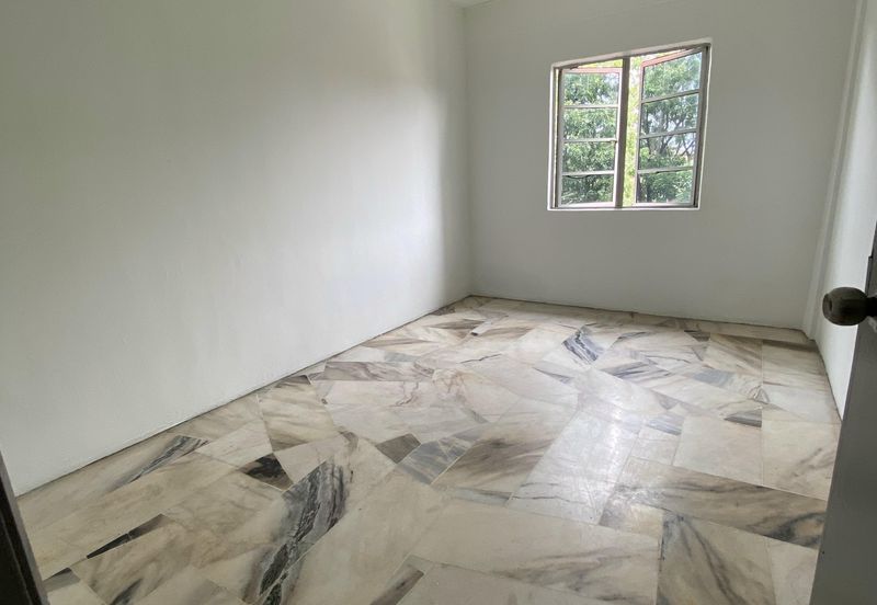 Flat PKNS, Seksyen 7