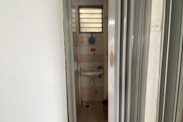 Flat PKNS, Seksyen 7