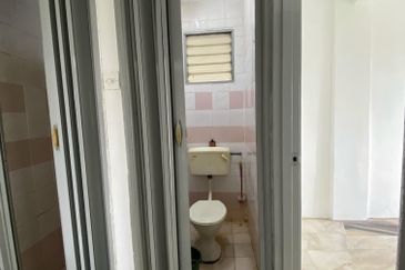 Flat PKNS, Seksyen 7