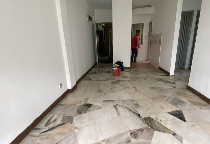 Flat PKNS, Seksyen 7