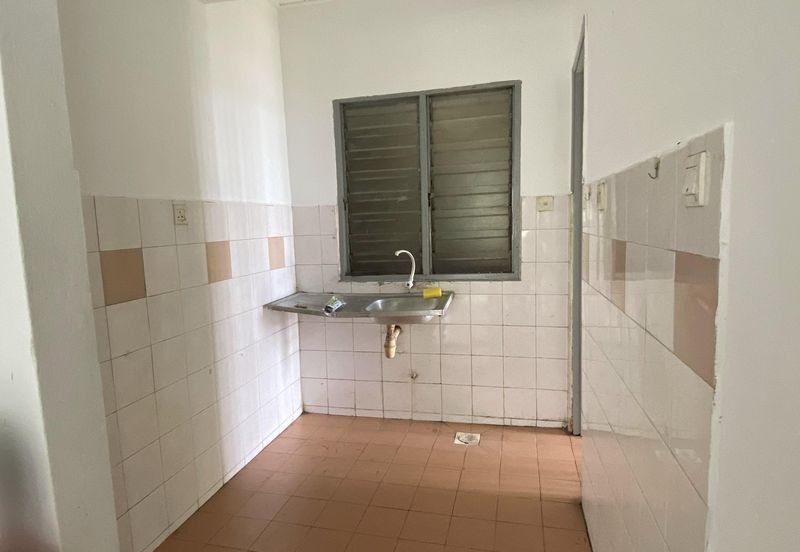 Flat PKNS, Seksyen 7