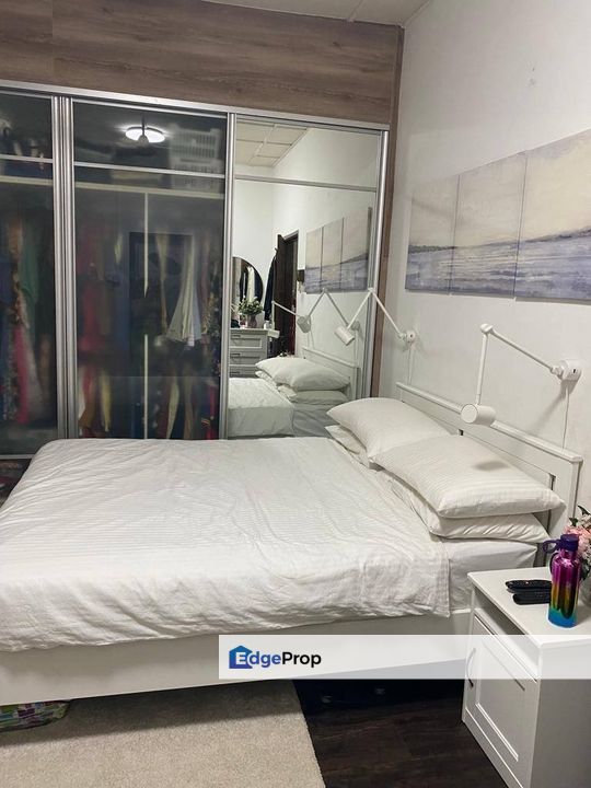 FOR SALE DOUBLE STOREY TERRACE IN SERI KEMBANGAN, Selangor, Seri Kembangan