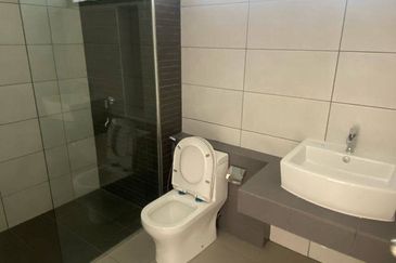 Setia Warisan Tropika