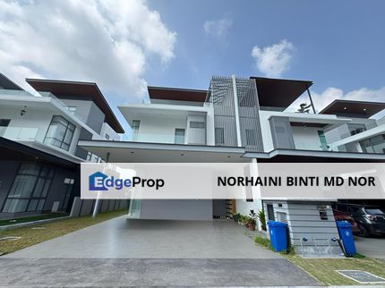 3 Storey Semi D at Broadleaf Residences, Kota Kemuning Shah Alam For Sale. Basic Unti - Prime location, Selangor, Kota Kemuning