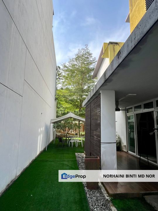 For Sale 2.5 Storey Bungalow at Tijani Ukay, Ampang, Selangor, Ampang