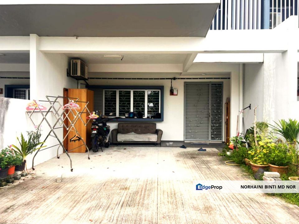 For rent Double Storey Terrace House at Taman Salak Perdana, Fully Furnished, Selangor, Sepang