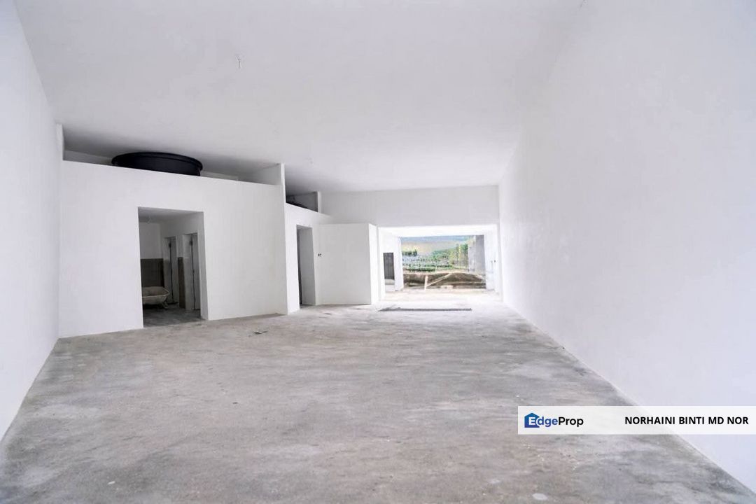 VILLA KESUMA COMMERCIAL SHOPLOT FOR RENT, Selangor, Beranang