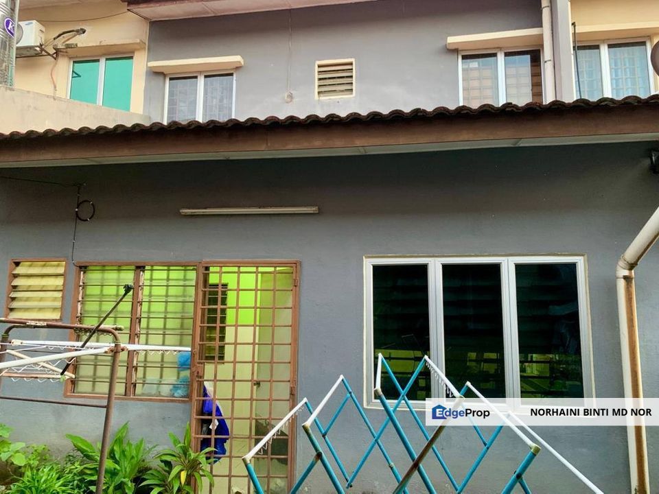 Double Storey Terrace House at Taman Sinaran Cheras Balakong Selangor for sale, Selangor, Balakong