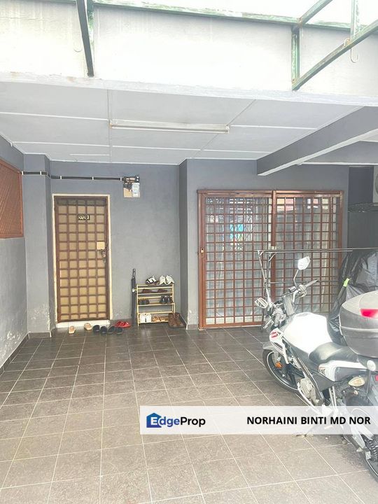 Double Storey Terrace House at Taman Sinaran Cheras Balakong Selangor for sale, Selangor, Balakong