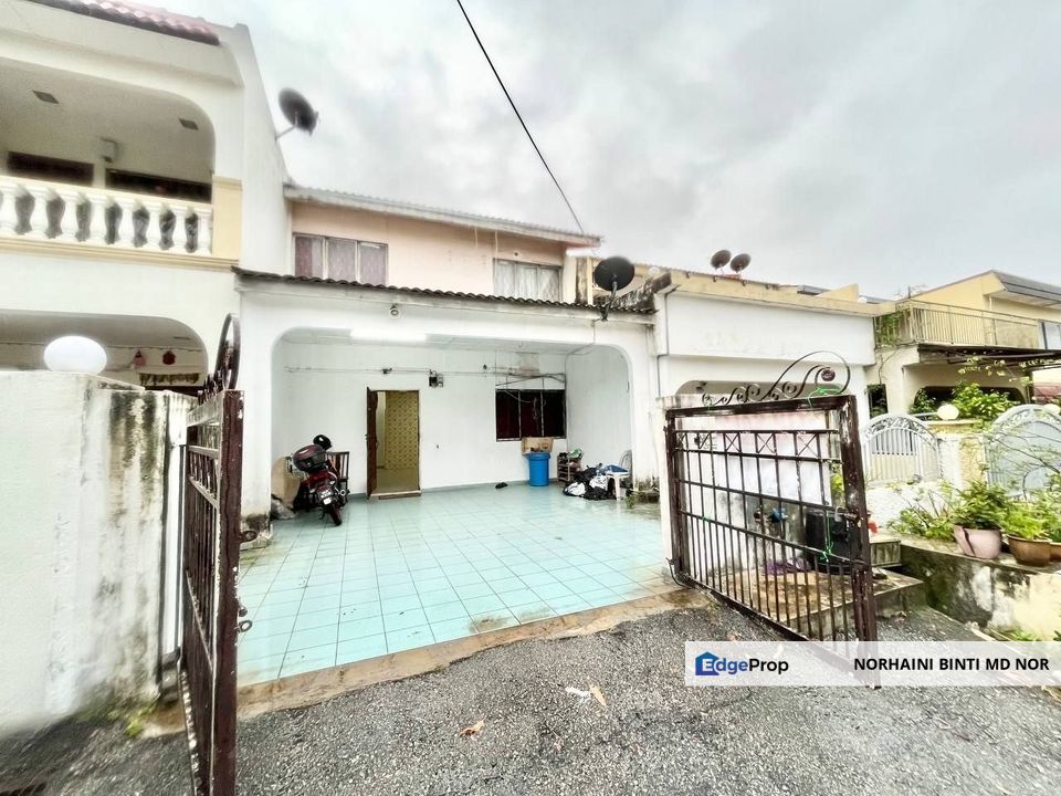 Double Storey Terrace House at Taman Melur Ampang For Sale, Kuala Lumpur, Ampang