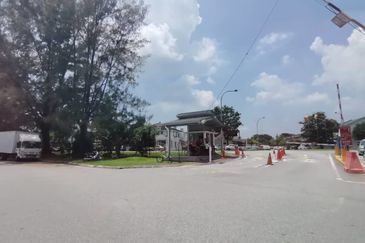 Jalan Sungai Burung 32/72