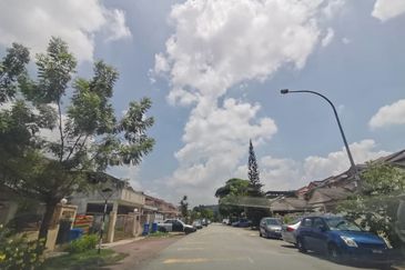 Jalan Sungai Burung 32/72