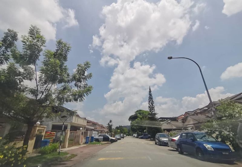 Jalan Sungai Burung 32/72