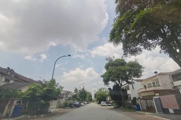 Jalan Sungai Burung 32/72