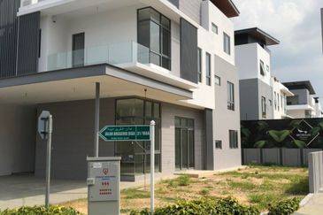 Broadleaf Residences, Hometree