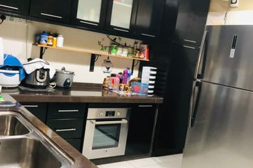 Jalan Kemuning Bayu 33/32F